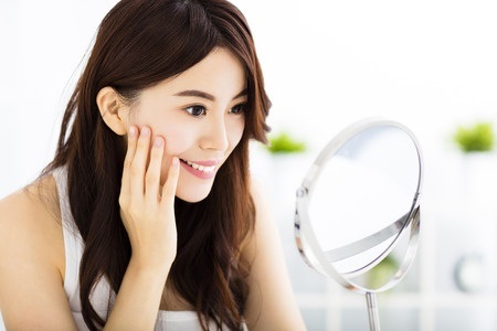 You are currently viewing The 10-Step Korean Skin Care Routine